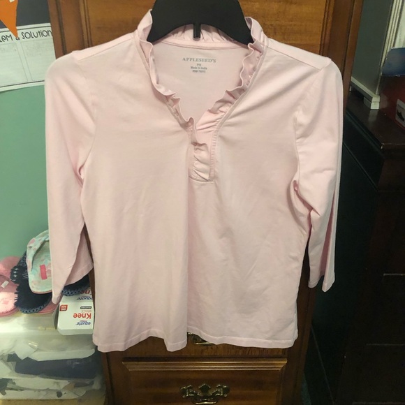 EUC Appleseed’s Light Pink Quarter Sleeve Solid Ruffle V-Neck Tee - Picture 2 of 6